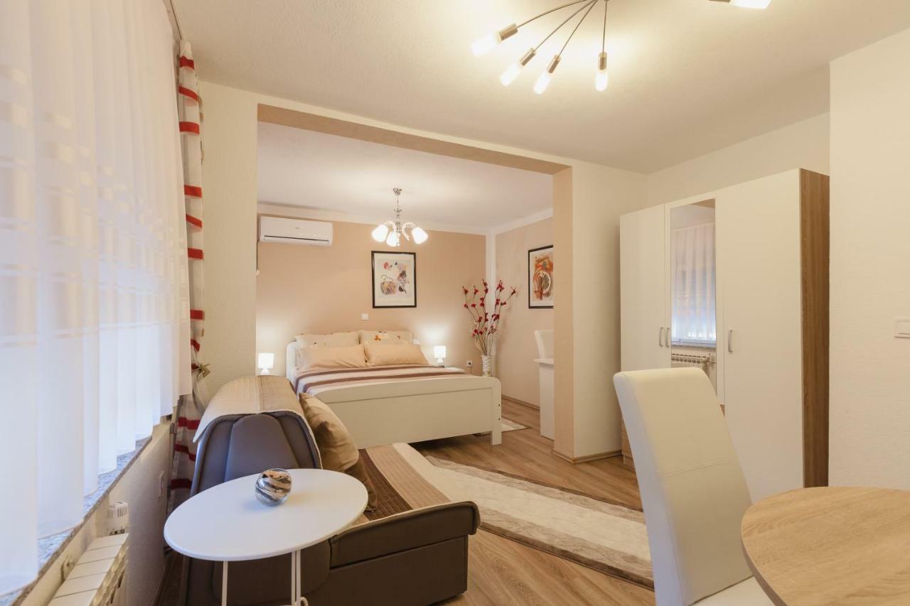 Iris Room & Apartment Slunj Exterior photo